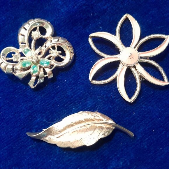 Vintage Brooches - Picture 1 of 7
